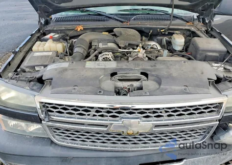 2005 Chevrolet Silverado K2500 Heavy Duty из США, поврежденный, VIN 1GCHK29285E180514